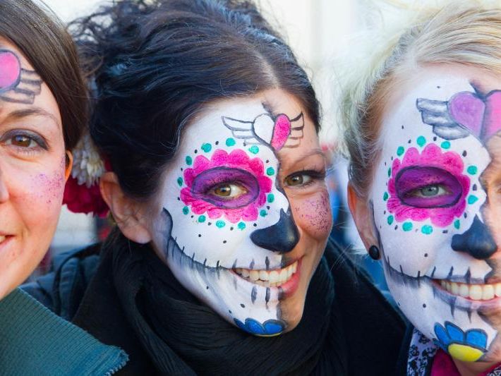 Tausende Narren beim Rankler Umzug dabei. Tausende Narren beim Rankler Umzug dabei.