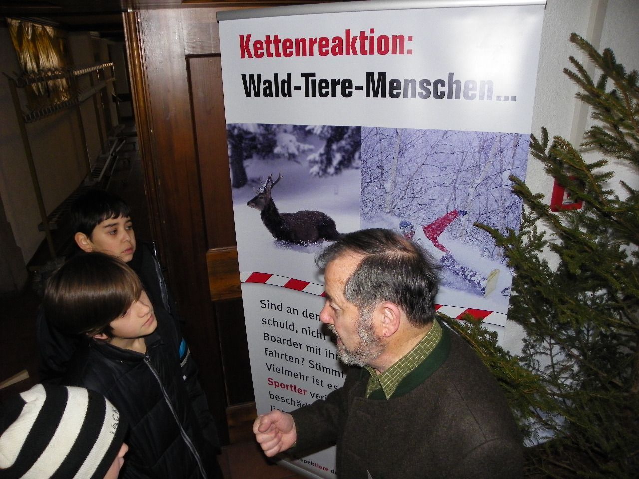 Die Grenzen von Wildrevieren sollen respektiert werden Die Grenzen von Wildrevieren sollen respektiert werden