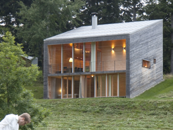Dritter Platz für das "Bienenhus" in Krumbach. Dritter Platz für das "Bienenhus" in Krumbach.