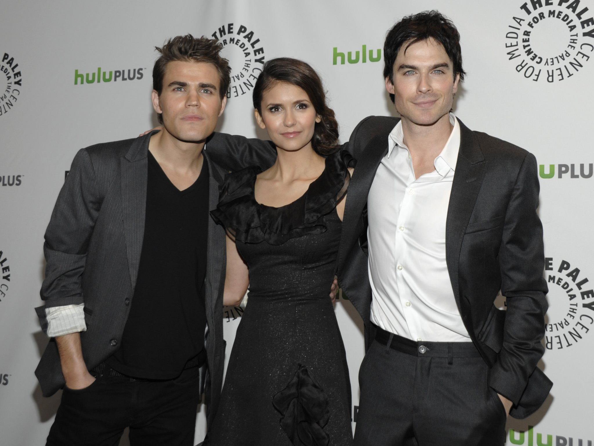 Die Stars von "Vampire Diaries" kommen im Juni zur Sky Crimson Convention nach Wien. Die Stars von "Vampire Diaries" kommen im Juni zur Sky Crimson Convention nach Wien.