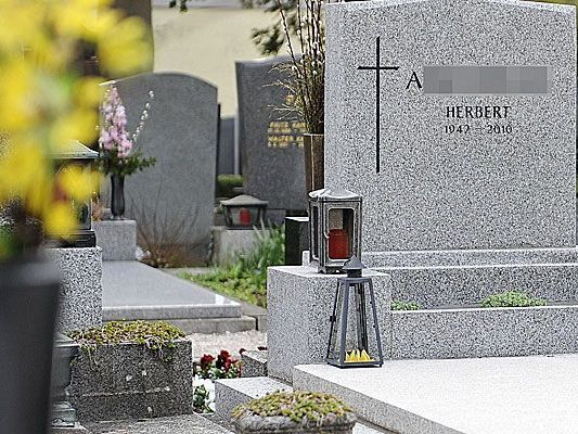 Mysteriöse Todesfälle des Wieners Herbert A. und des Niederösterreichers Alois F. - hat die Angeklagte damit zu tun? Mysteriöse Todesfälle des Wieners Herbert A. und des Niederösterreichers Alois F. - hat die Angeklagte damit zu tun?