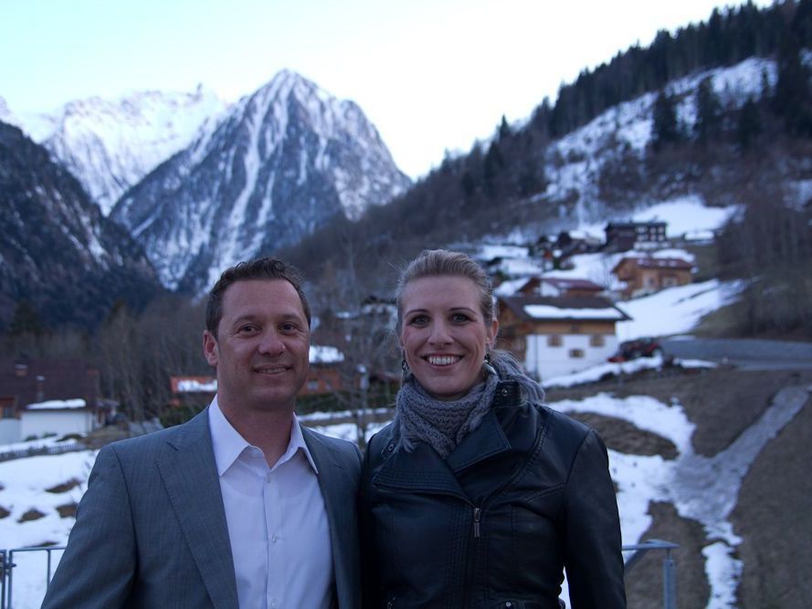 Natalie Morscher und ihr Mann - Gastgeber an diesem besonderen Abend Natalie Morscher und ihr Mann - Gastgeber an diesem besonderen Abend