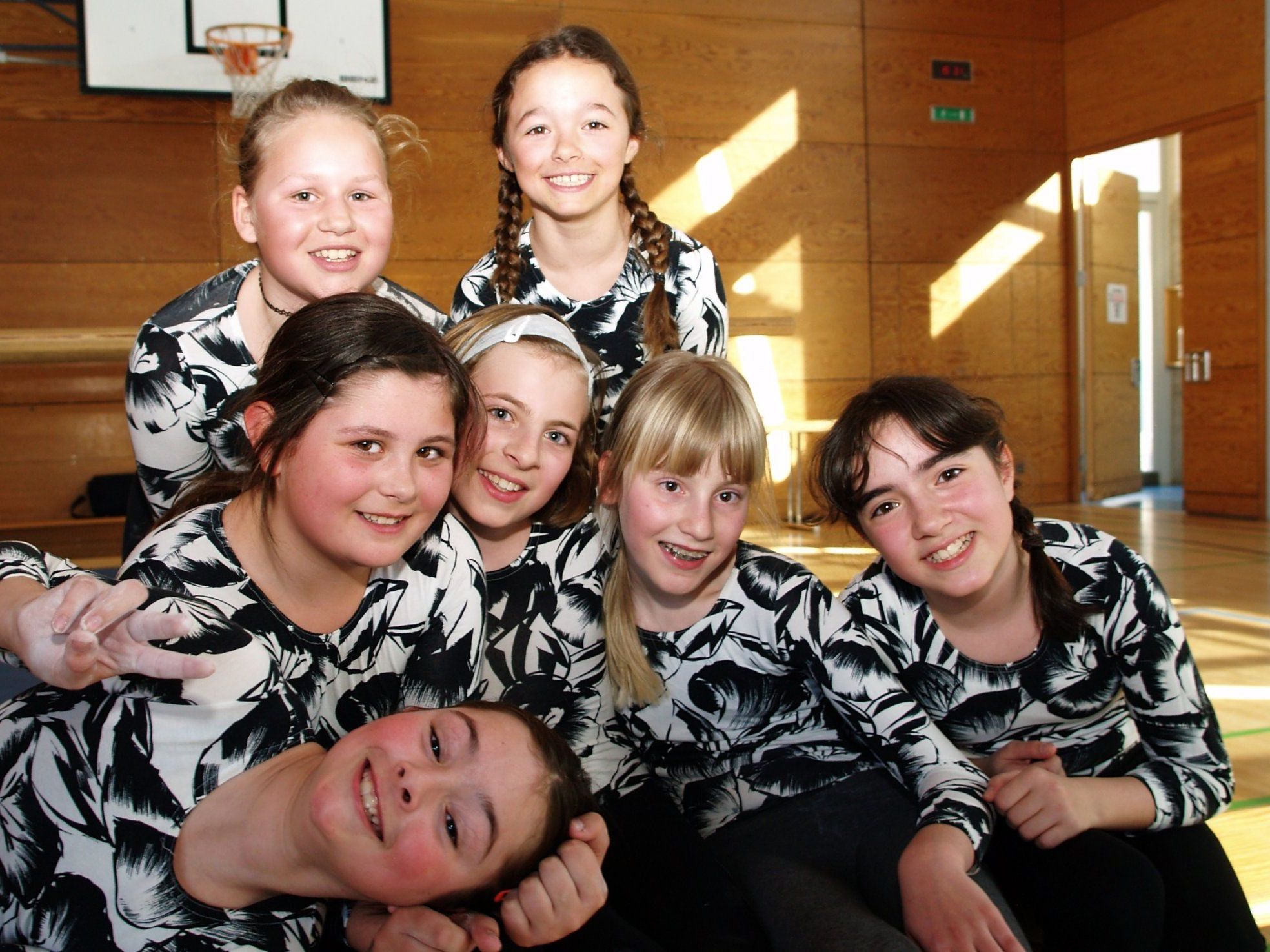 Die Turnerinnen waren mit viel Freude und sportlichem Einsatz dabei. Die Turnerinnen waren mit viel Freude und sportlichem Einsatz dabei.