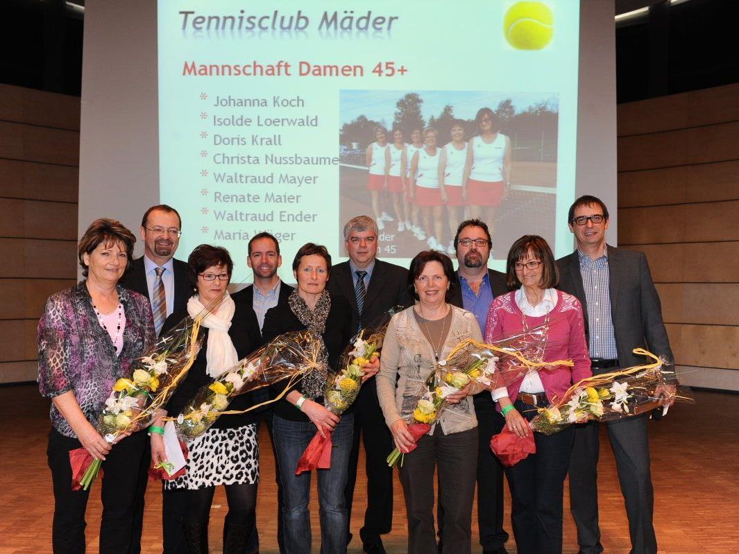 Auch die Damenmannschaft 45+ des Tennisclub Mäder freute sich über die Würdigung der Leistungen.