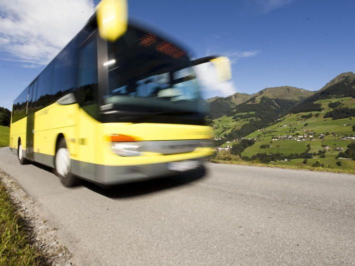 Spritpreise explodieren: Vorarlberger Pendler greifen immer öfter auf öffentliche Verkehrsmittel zurück