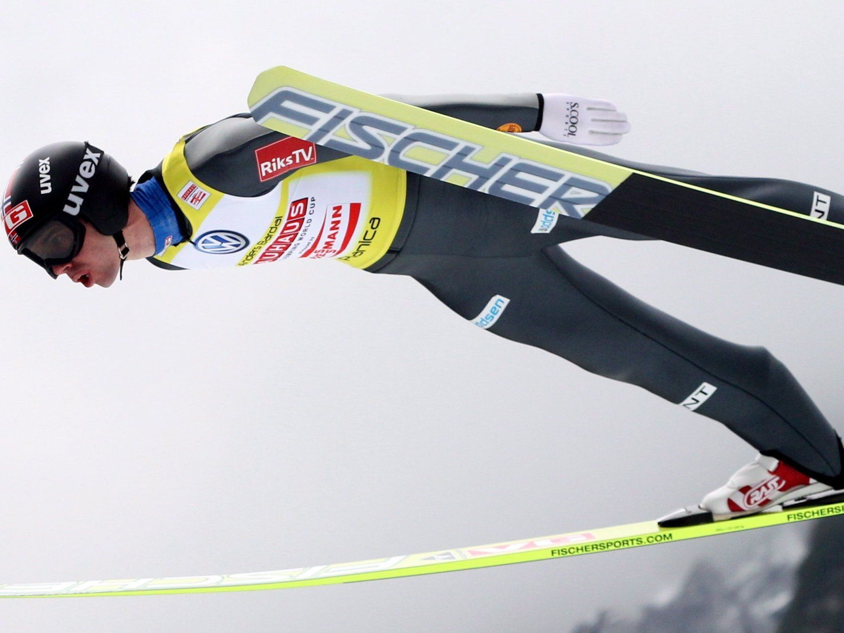 Norweger Anders Bardal sicherte sich den Gesamtsieg im Skisprung-Weltcup. Norweger Anders Bardal sicherte sich den Gesamtsieg im Skisprung-Weltcup.