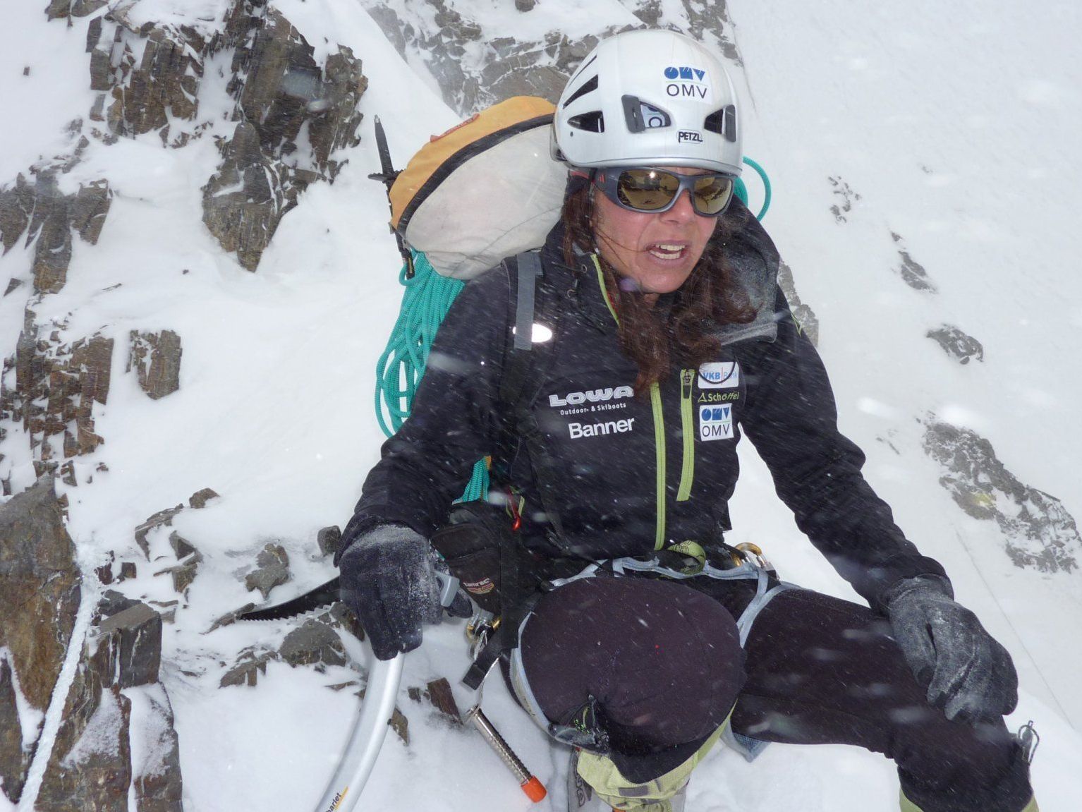 Gerlinde Kaltenbrunner beim Aufstieg auf den K2. Gerlinde Kaltenbrunner beim Aufstieg auf den K2.