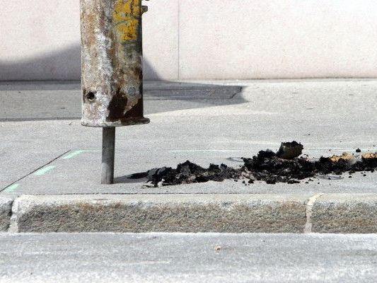 Baustelle in Wien-Donaustadt: Im Bereich der Wagramer Straße/Kagraner Platz kommt es zu Verzögerungen im Verkehr. Baustelle in Wien-Donaustadt: Im Bereich der Wagramer Straße/Kagraner Platz kommt es zu Verzögerungen im Verkehr.