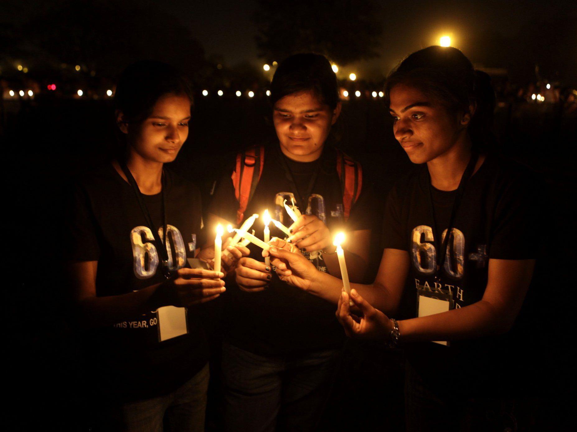 Vier Tipps für die Earth Hour am 31. März: Ein Samstagabend bei Kerzenschein.