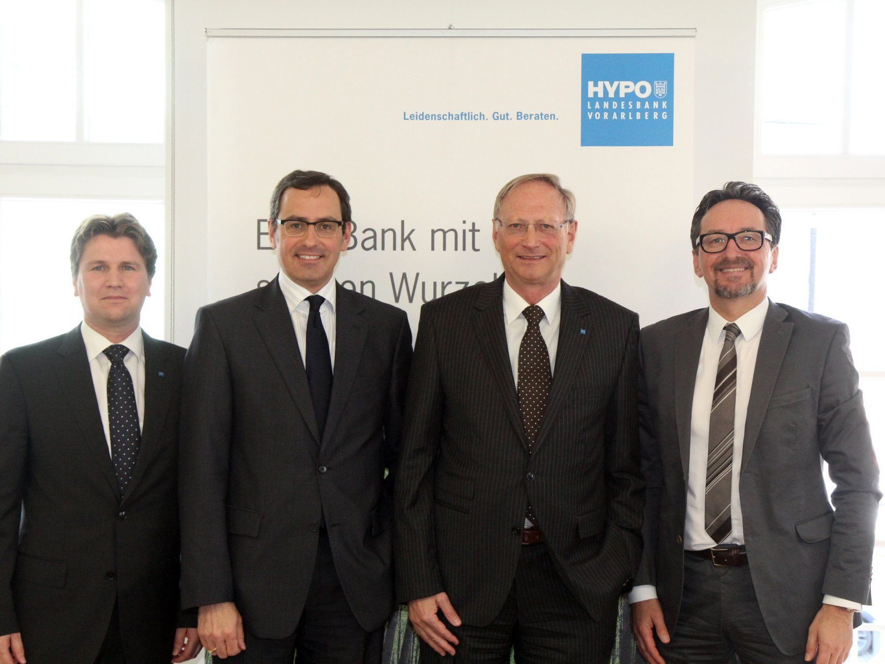 Vorstand der Hypo Vorarlberg stellt Zahlen vor. Vorstand der Hypo Vorarlberg stellt Zahlen vor.