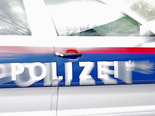 Die Polizei sucht Zeugen einer Belästigung in der Nacht auf Mittwoch in Bregenz Riedenburg.