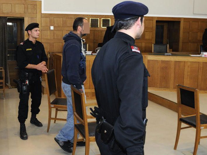 Prozess wegen Wiederbetätigung am LG Feldkirch Prozess wegen Wiederbetätigung am LG Feldkirch