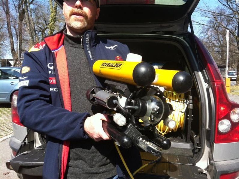 Wolfgang Falch konnte mit seinem speziellen Tauchroboter das Wrack und die beiden Vermissten orten. Wolfgang Falch konnte mit seinem speziellen Tauchroboter das Wrack und die beiden Vermissten orten.