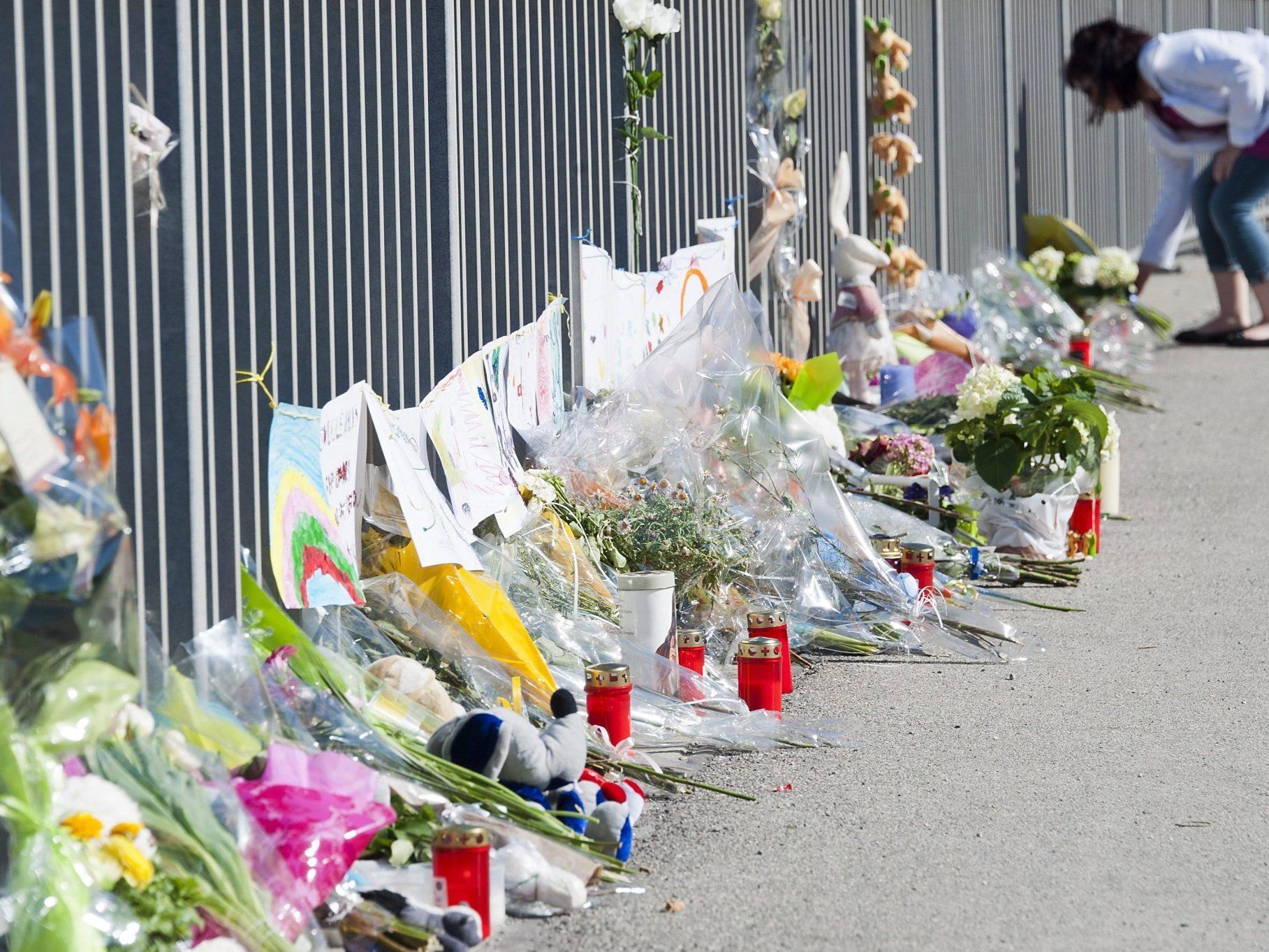 Noch 15 Personen in ärztlicher Behandlung nach dem Busunglück. Noch 15 Personen in ärztlicher Behandlung nach dem Busunglück.