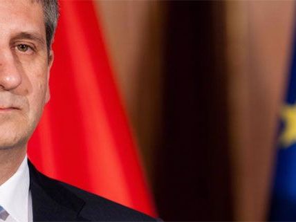 Den Misshandlungsvorwurf gegen die Schule in Wien lässt Vizekanzler Spindelegger nicht gelten. Den Misshandlungsvorwurf gegen die Schule in Wien lässt Vizekanzler Spindelegger nicht gelten.