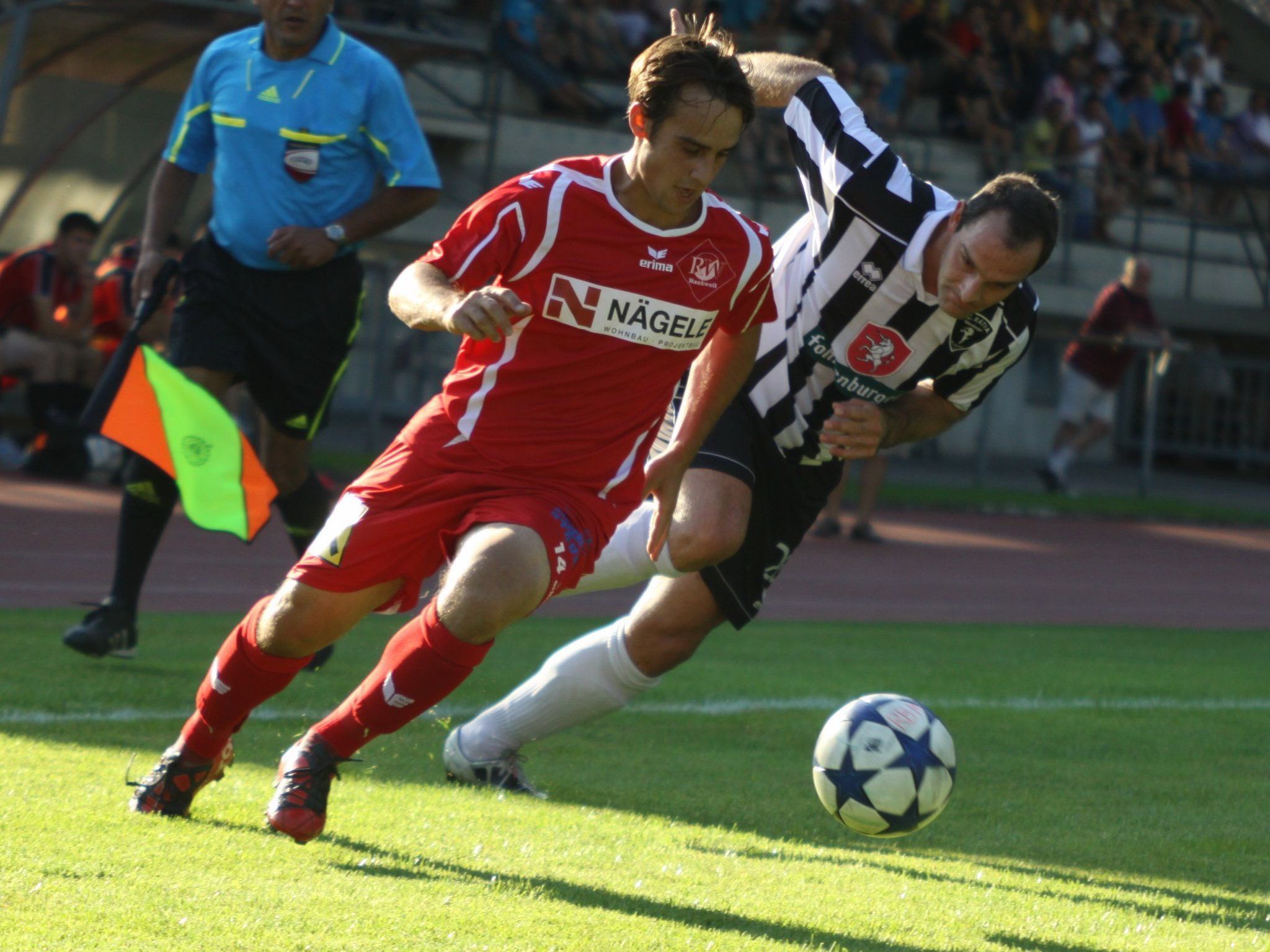 Die Meister- und Abstiegsfrage in der Vorarlbergliga ist noch offen. Die Meister- und Abstiegsfrage in der Vorarlbergliga ist noch offen.