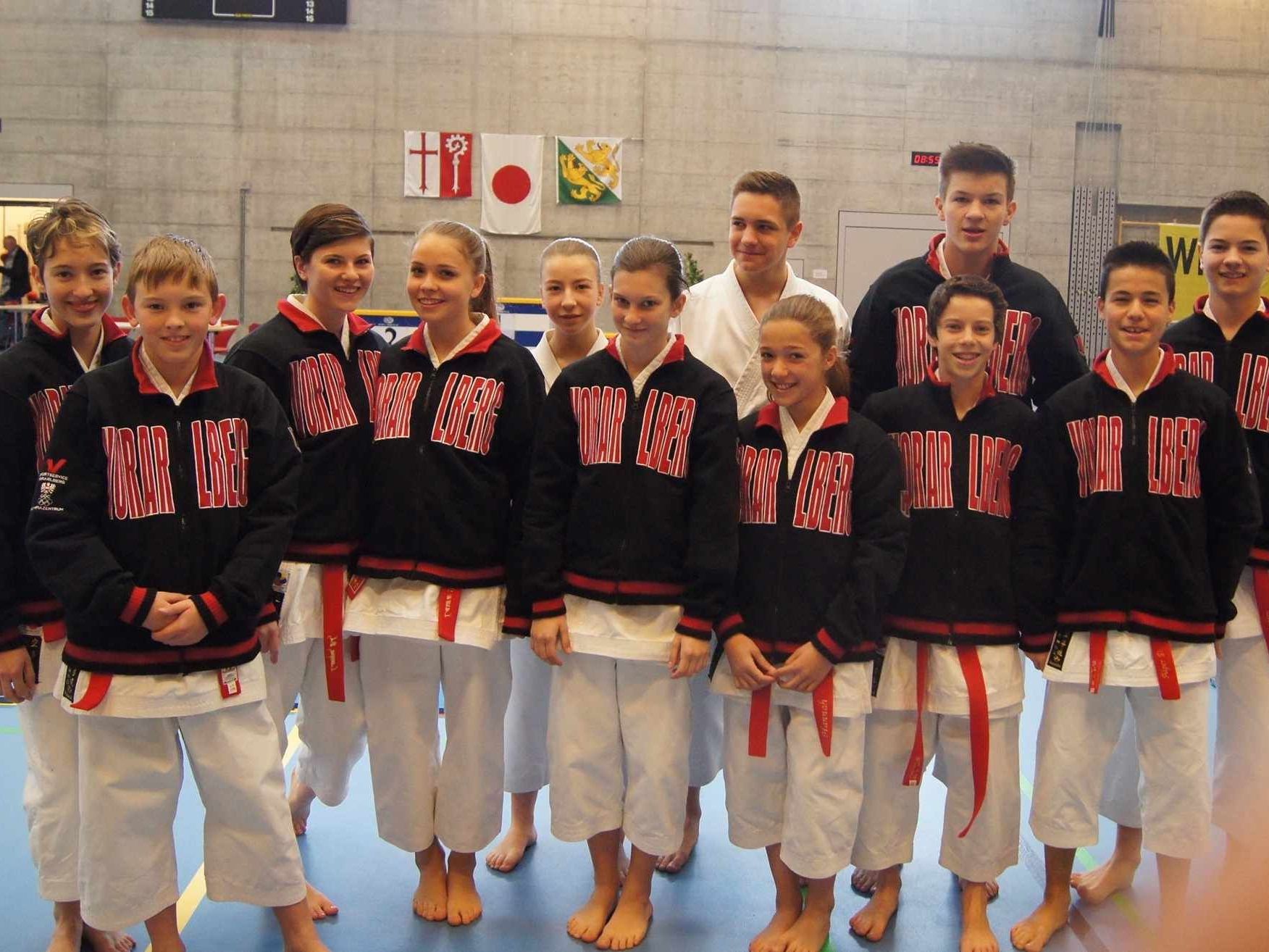 Acht Medaillen holten die hoffnungsvollsten Nachwuchssportler im Karate. Acht Medaillen holten die hoffnungsvollsten Nachwuchssportler im Karate.