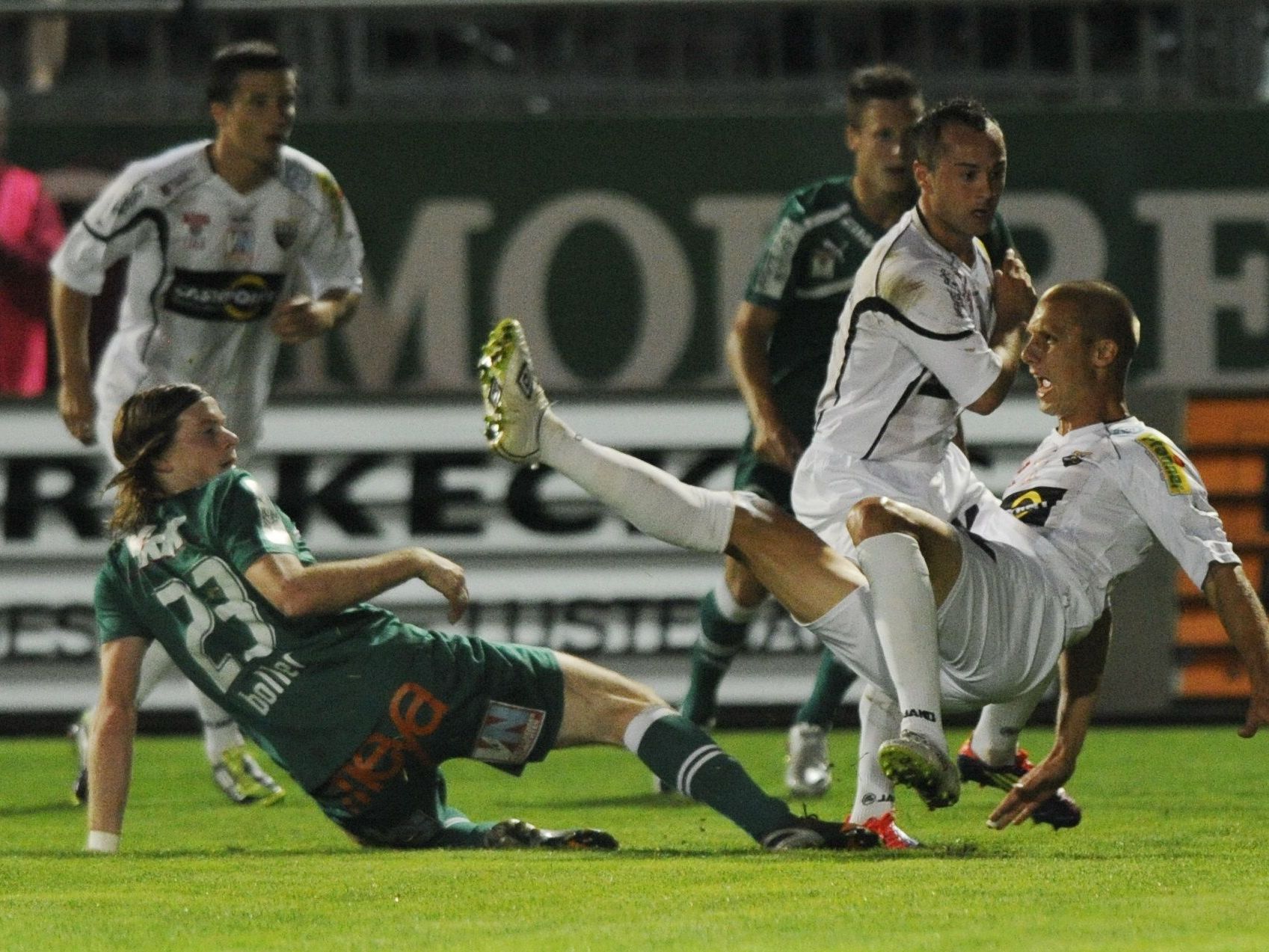 Wenn die Ersatzbank vor dem heutigen Derby in Lustenau in den Mittelpunkt rückt. Wenn die Ersatzbank vor dem heutigen Derby in Lustenau in den Mittelpunkt rückt.