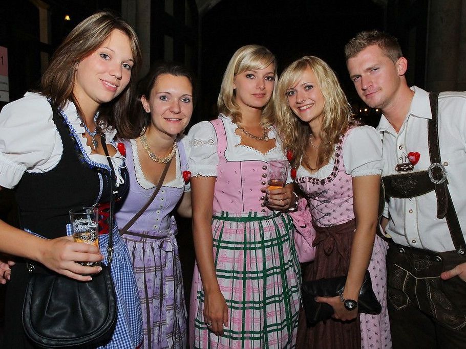 Klicken und Karten zum Trachtenpärchenball 2012 gewinnen! Klicken und Karten zum Trachtenpärchenball 2012 gewinnen!