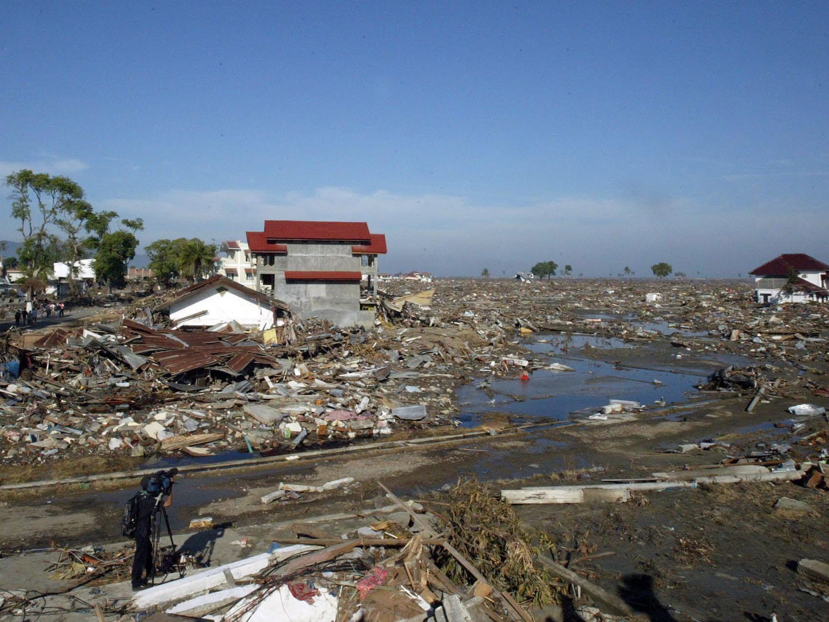Tsunamis lösten immer wieder, wie hier in Banda Aceh, Katastrophen aus. Tsunamis lösten immer wieder, wie hier in Banda Aceh, Katastrophen aus.