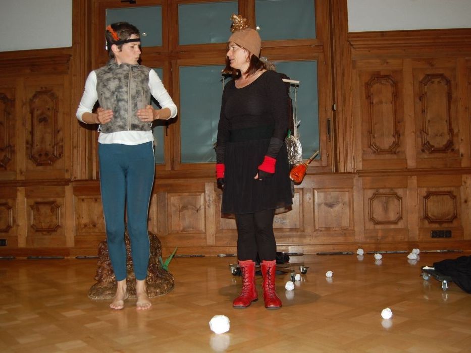 Der kleine Maulwurf ist halb blind und hat deshalb auch keinen Übeltäter erkannt. Der kleine Maulwurf ist halb blind und hat deshalb auch keinen Übeltäter erkannt.