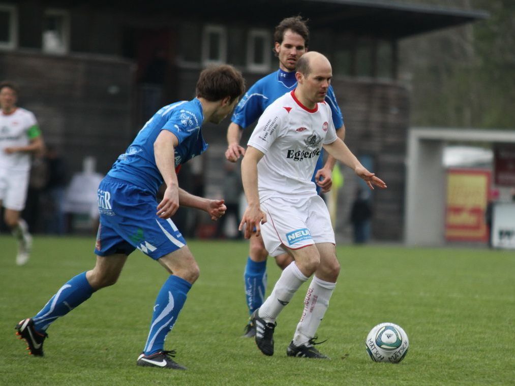 Egg gewann in Feldkirch mit 2:0 und holte drei Goldpunkte. Egg gewann in Feldkirch mit 2:0 und holte drei Goldpunkte.