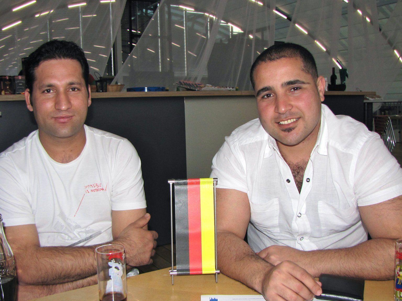Ahmed aus Ägypten und Zabihullah aus Afghanistan lernen fleißig Deutsch zu sprechen