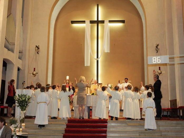 32 Erstkommunikanten feierten gestern ihren großen Tag.