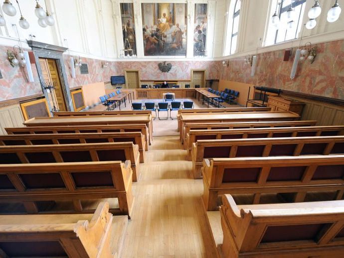 Der Schwurgerichtssaal am Salzburger Landesgericht. Der Schwurgerichtssaal am Salzburger Landesgericht.