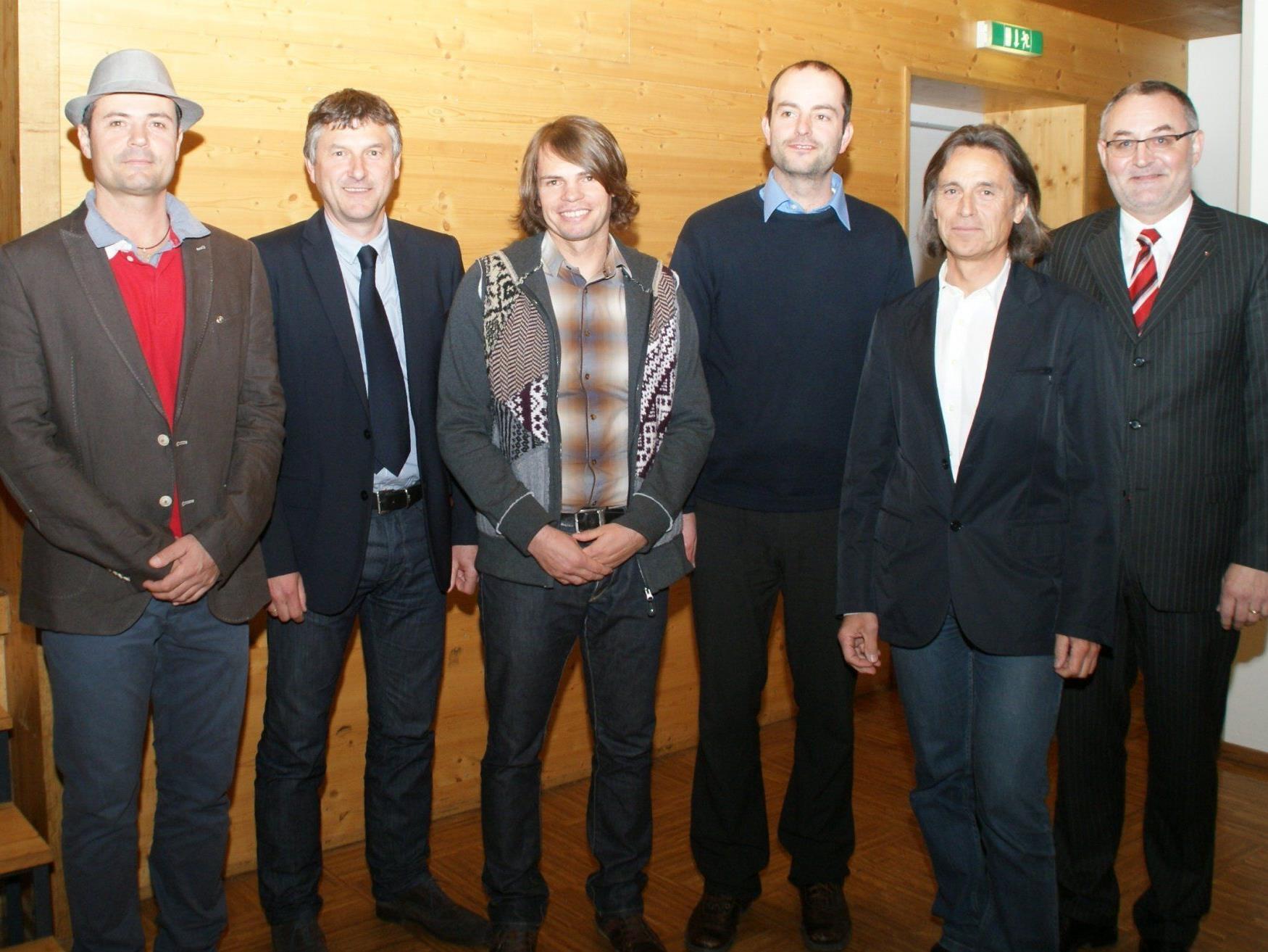 Die Podiumsteilnehmer von links nach rechts: Martin Steiner, Manfred Brunner, Christoph Mennel, Markus Berchtold, Rudolf Rüscher und Rainer Gögele