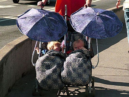 Entlastung für Eltern von Mehrlingen. Entlastung für Eltern von Mehrlingen.