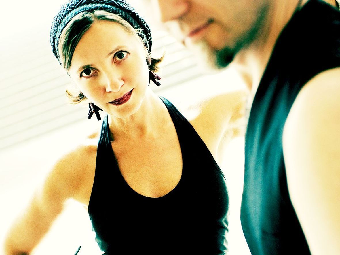 Alexa Rodrian schreibt Songs und bringt diese mit nach Hard in die Kulturwerkstatt Kammgarn. Alexa Rodrian schreibt Songs und bringt diese mit nach Hard in die Kulturwerkstatt Kammgarn.