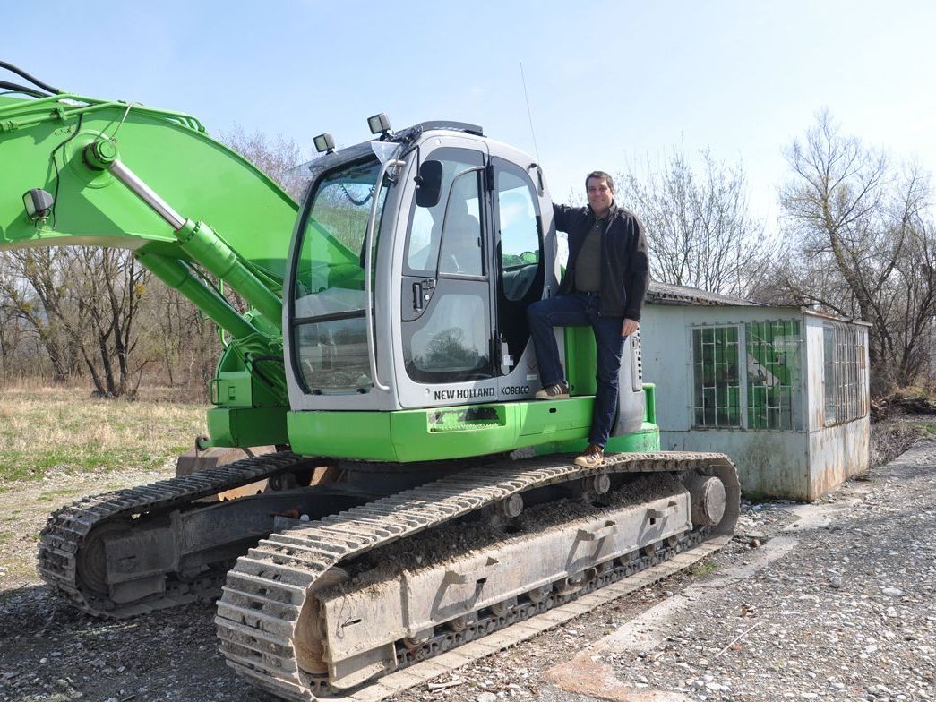 Bgm. Harald Köhlmeier kündet den Start der Bauarbeiten im ehemaligen Kalb & Bonetti-Areal an. Bgm. Harald Köhlmeier kündet den Start der Bauarbeiten im ehemaligen Kalb & Bonetti-Areal an.