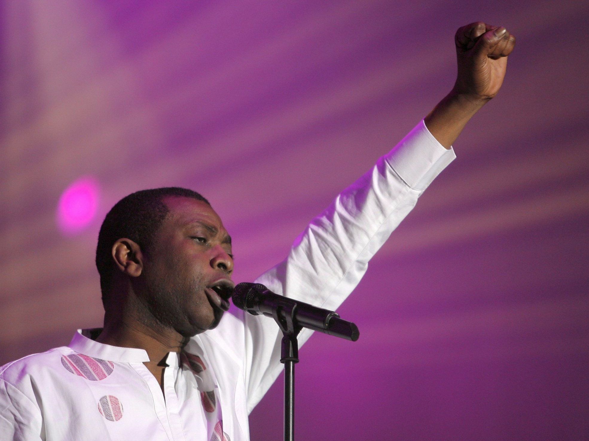 N'Dour ist einer der erfolgreichsten Musikstars Afrikas. N'Dour ist einer der erfolgreichsten Musikstars Afrikas.