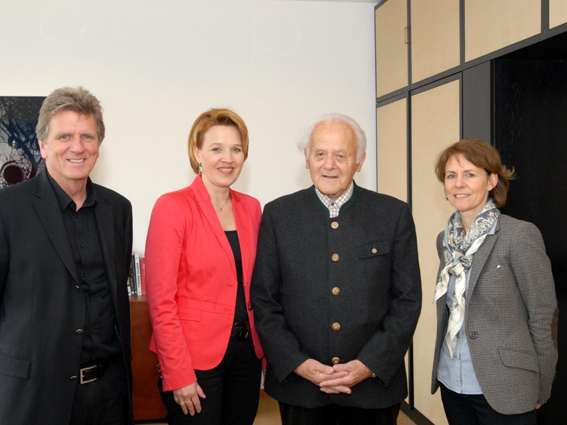 LR Kaufmann: Auch dank Sammlung Werner Vogts. LR Kaufmann: Auch dank Sammlung Werner Vogts.