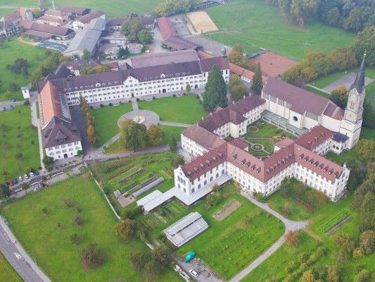 Missbrauchs-Vorwürfe gegen Kloster Mehrerau vor Gericht.
