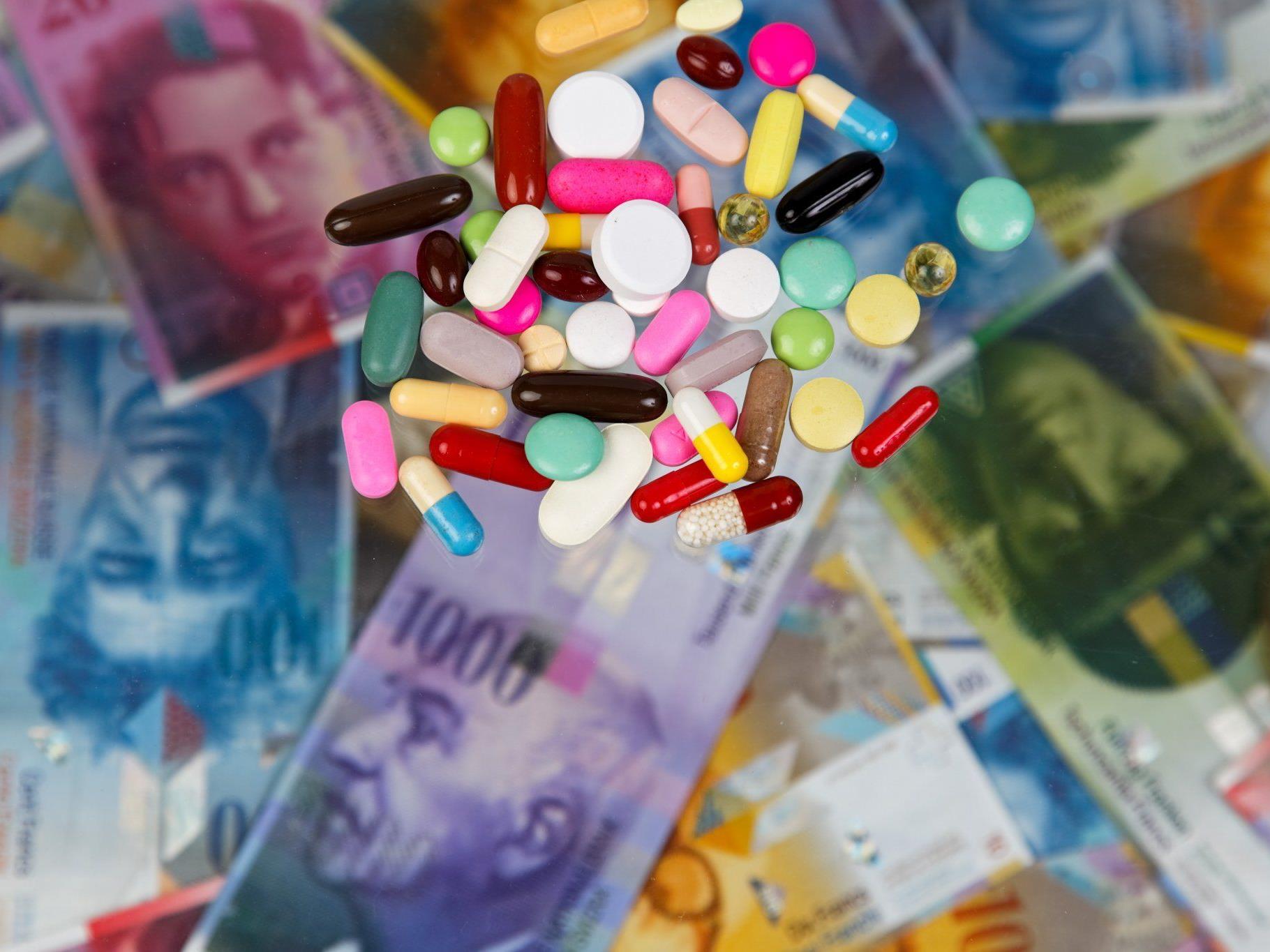 Die Polizei stellte unter anderem mehr als 200 Substitol-Tabletten mit einem Straßenverkaufswert von über 7.000 Euro sicher.