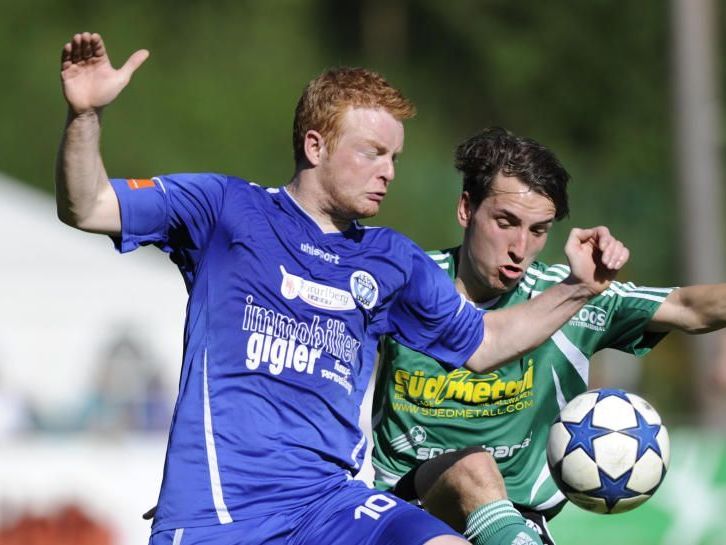 Herbert Sutter vergab nach Seitenwechsel eine gute Chance. Herbert Sutter vergab nach Seitenwechsel eine gute Chance.