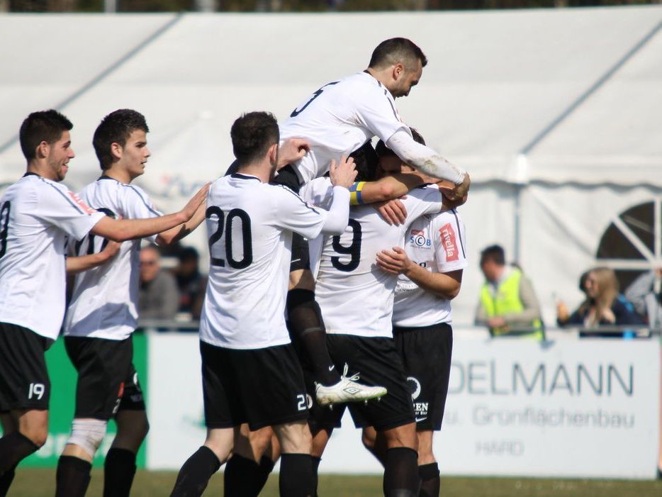 Rivella SC Bregenz möchte am Karsamstag gegen Kufstein im Casinostadion über drei Punkte jubeln. Rivella SC Bregenz möchte am Karsamstag gegen Kufstein im Casinostadion über drei Punkte jubeln.