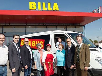 In Deutsch-Wagram gibt es einen Shuttle Bus zu Billa. In Deutsch-Wagram gibt es einen Shuttle Bus zu Billa.