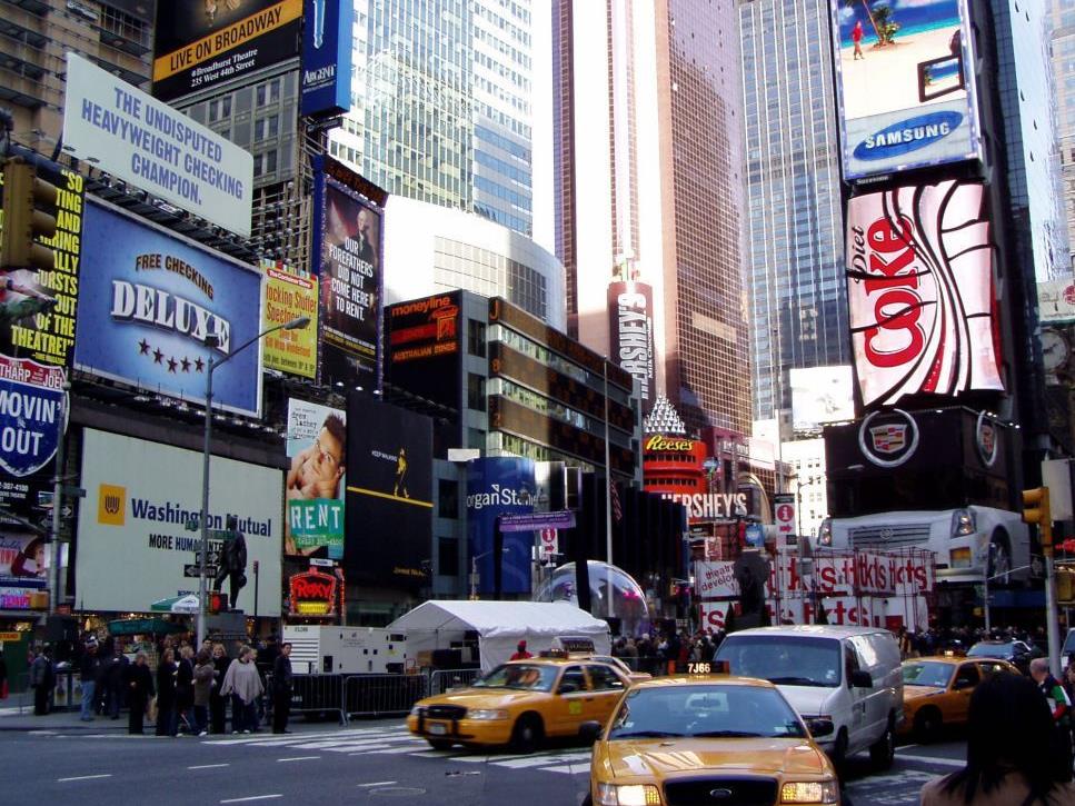 Haarschnitt wie die Stars: Promifriseure gibt's in New York an jeder Straßenecke. Haarschnitt wie die Stars: Promifriseure gibt's in New York an jeder Straßenecke.