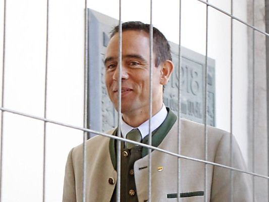 Dann und wann "a klane Tetschn" Dann und wann "a klane Tetschn"