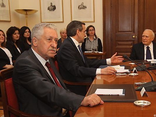 Papoulias will Expertenregierung Papoulias will Expertenregierung