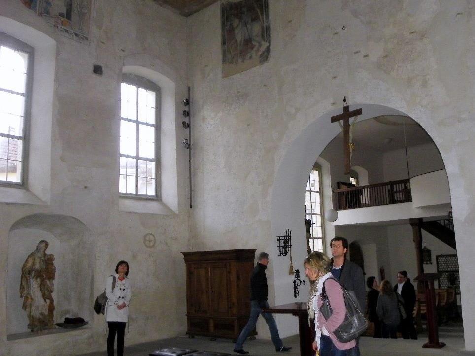 Besucher bewunderten die Fresken der Martinskapelle