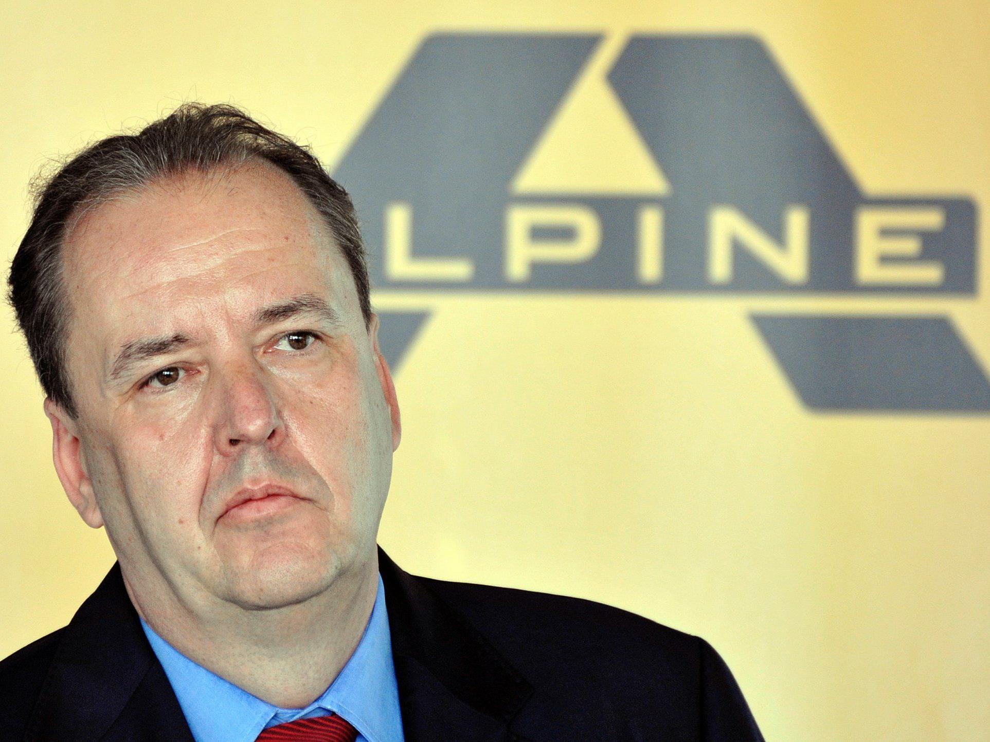 Der Geschäftsführer des Baukonzerns Alpine Holding bei einem Pressegespräch am 7. Mai in Wien.
