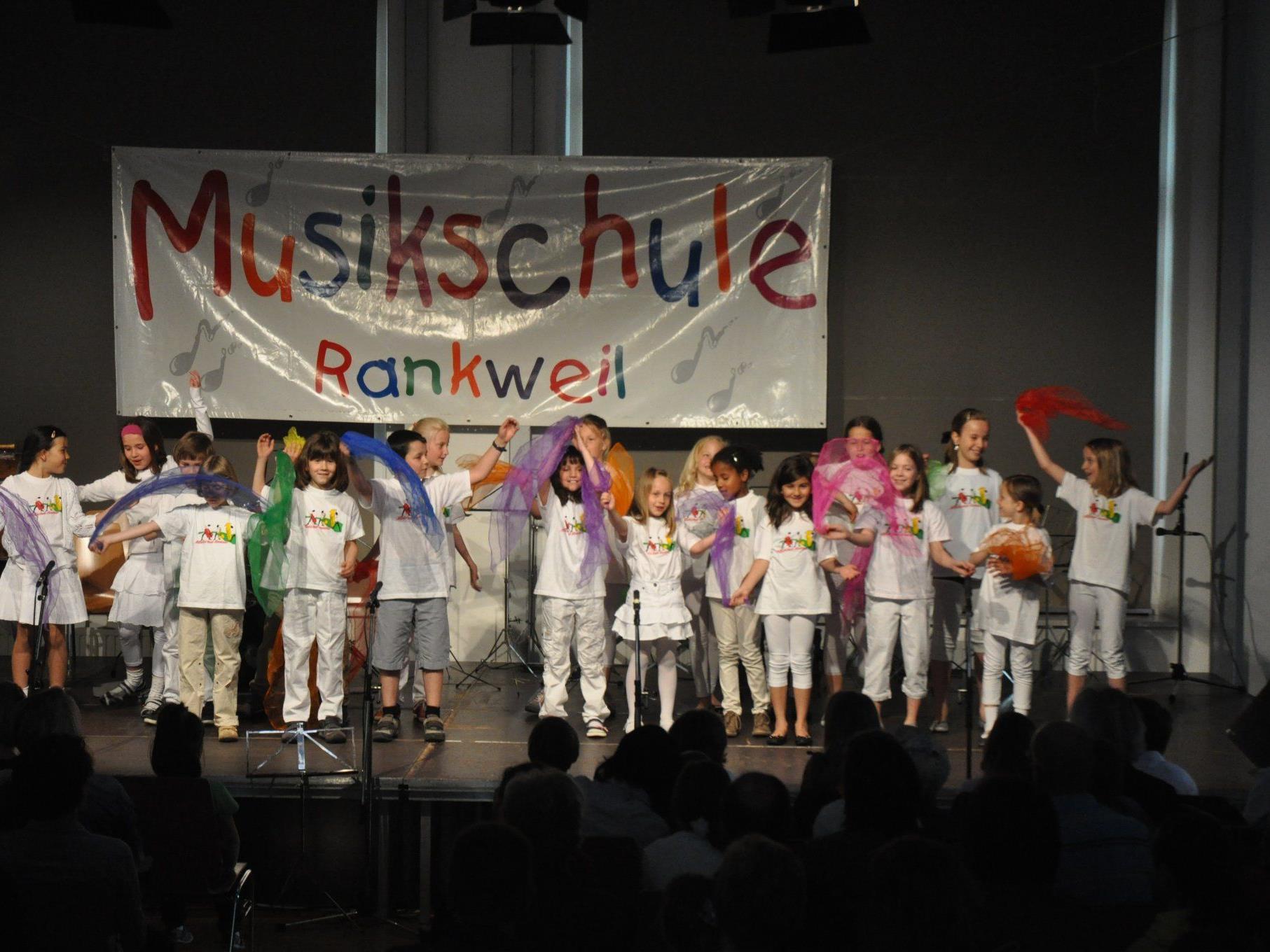 Begeisterten die vielen Zuhörer, die Jüngsten der Musikschule Rankweil-Vorderland.