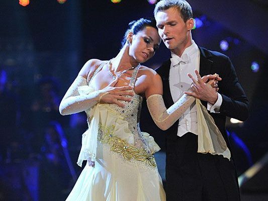 Werden sich Petra Frey und Vadim Garbuzov im Dancing Stars-Finale durchsetzen? Werden sich Petra Frey und Vadim Garbuzov im Dancing Stars-Finale durchsetzen?
