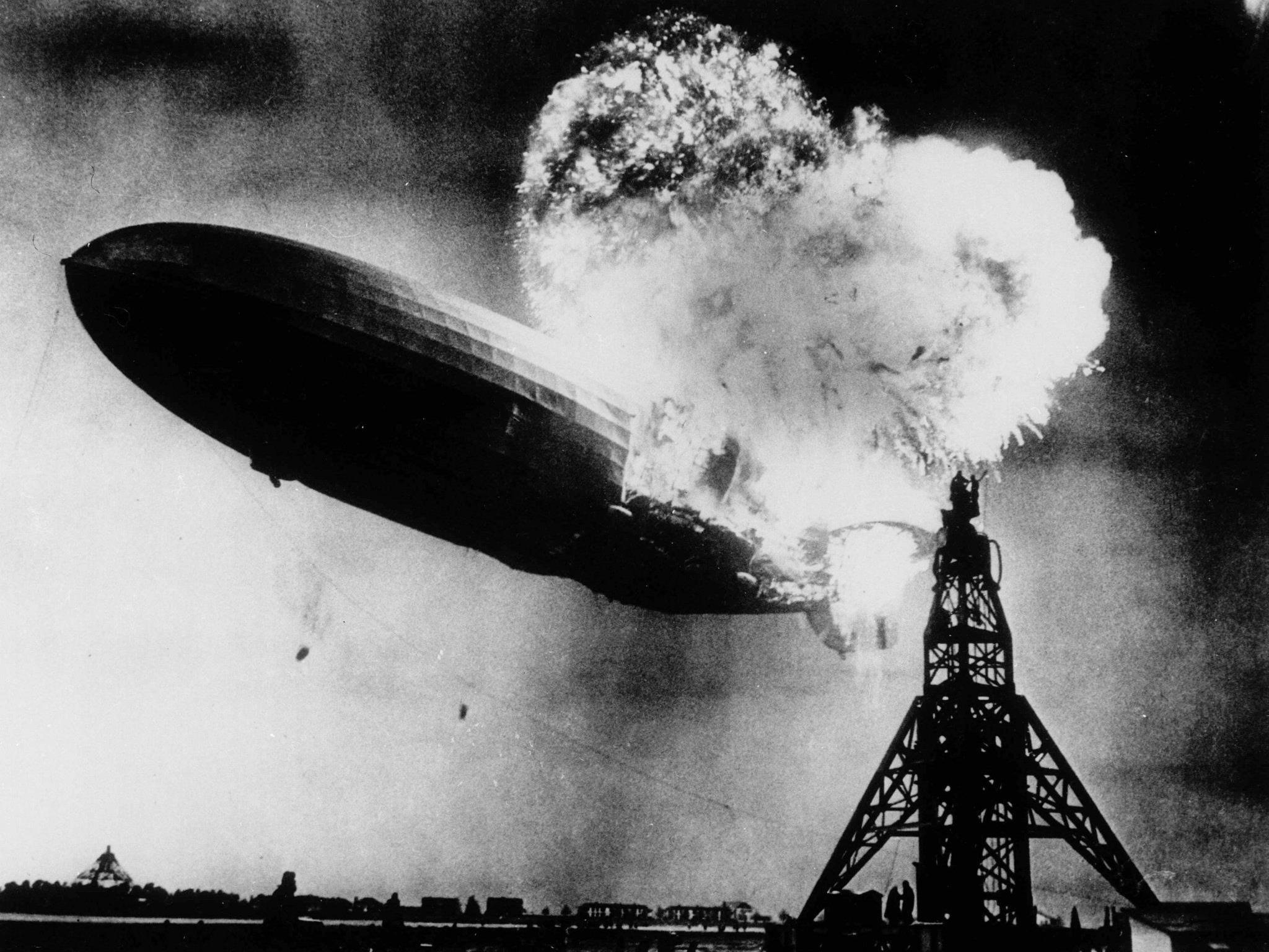 6. Mai 1937 um 19.25 Uhr: Die Hindenburg explodiert. Vermutlich ist eine elektrische Ladung schuld, ausgelöst durch die nassen, abgeworfenen Landetaue.