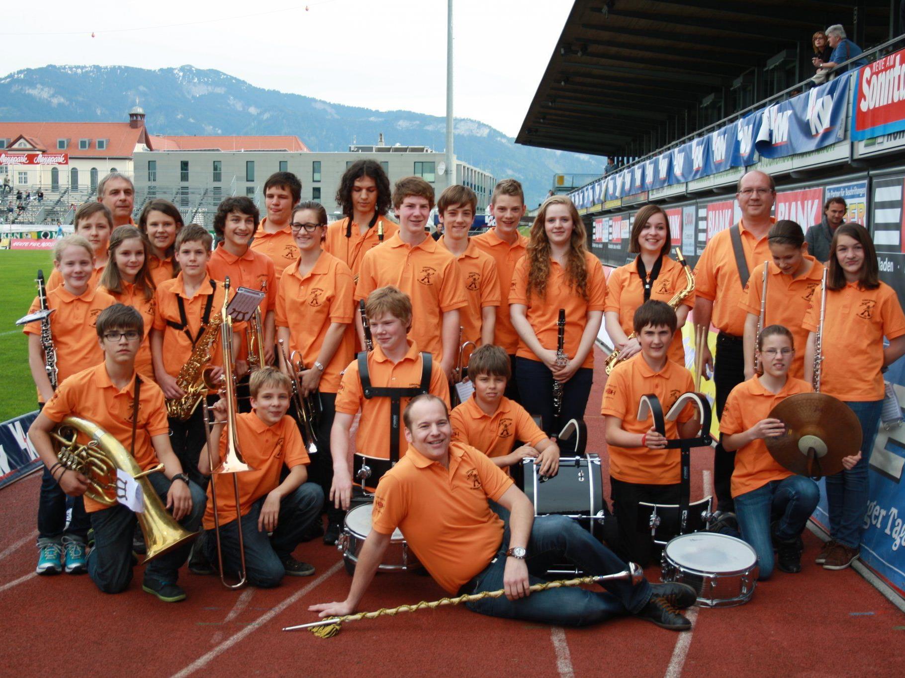 Hochkarätige Rasenshow der Jugendmusik des MV Concordia wurde umjubelt.