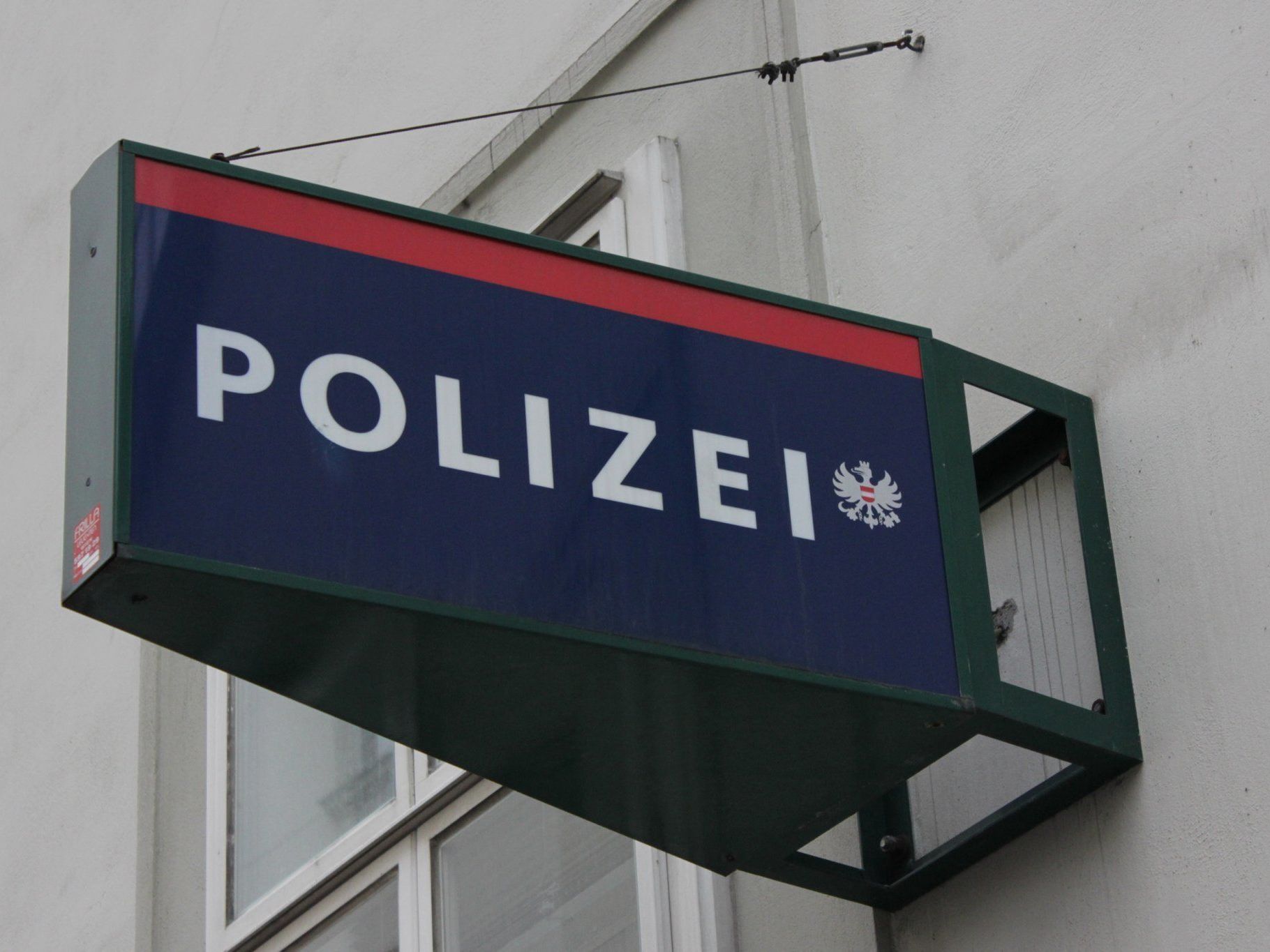 Ein junges Diebspärchen überfiel ein Taxi in der Leopoldstadt Ein junges Diebspärchen überfiel ein Taxi in der Leopoldstadt